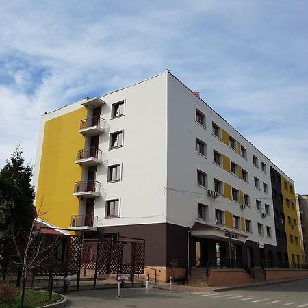 Hotel Dacor Orastie Exterior foto