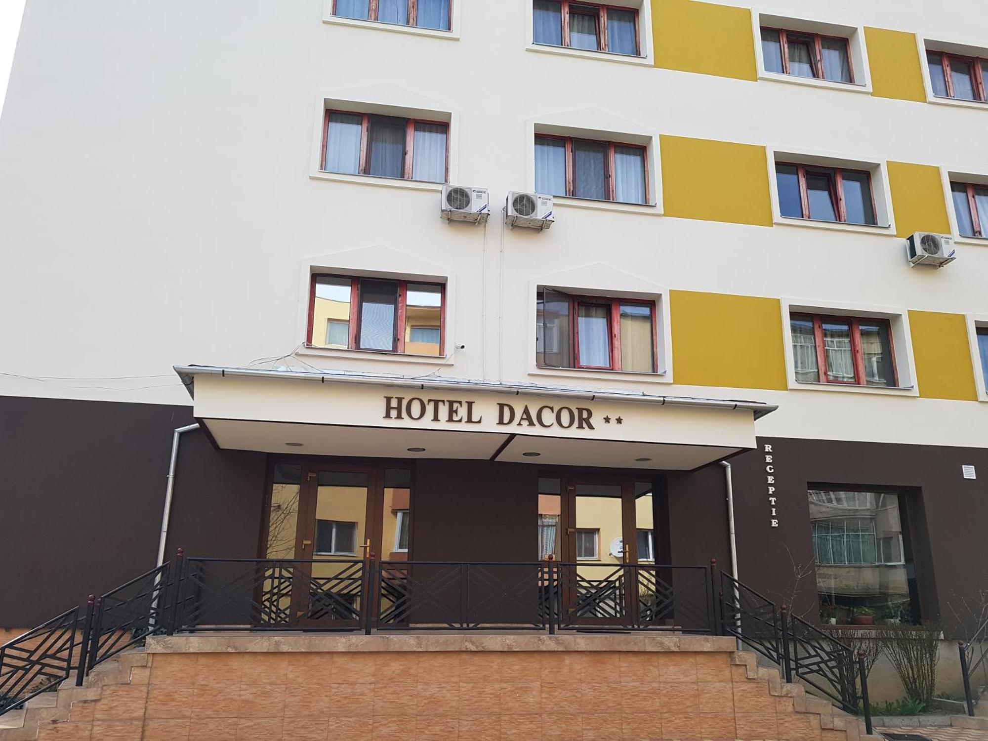 Hotel Dacor Orastie Exterior foto